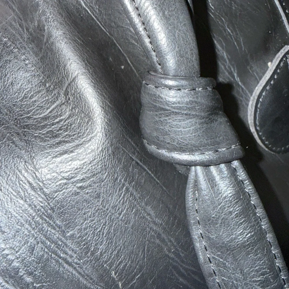 Capezio 1887 - Black Leather Handbag -Doctor's Bag Style grey 5
